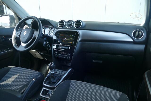 Suzuki VITARA 1.4 Boosterjet Select Smart Hybrid | Trekhaak | Navi | Camera | Rijklaarprijs!