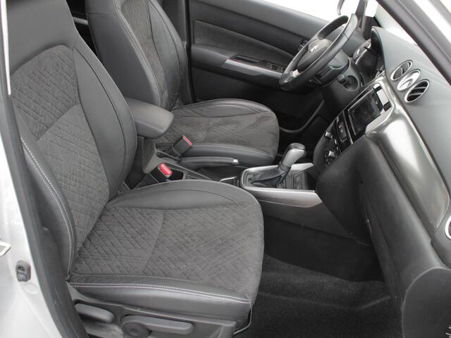 Suzuki VITARA 1.4 Boosterjet Style Smart Hybrid Automaat | Navi | Adap. Cruise | Camera | Schuifdak | Trekhaak
