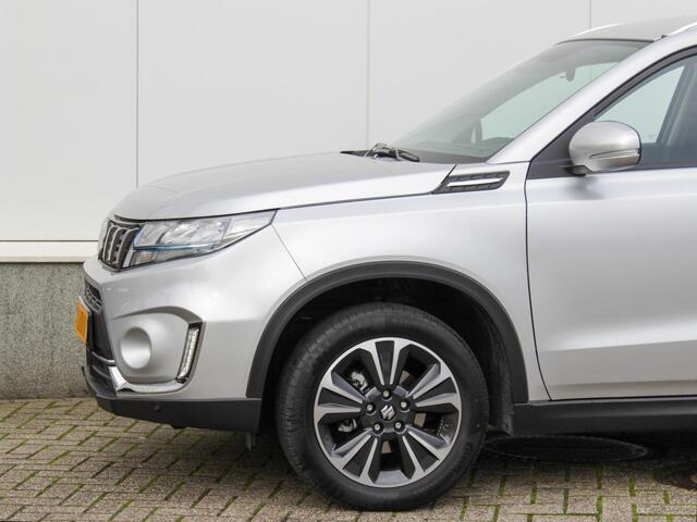 Suzuki VITARA 1.4 Boosterjet Style Smart Hybrid Automaat | Navi | Adap. Cruise | Camera | Schuifdak | Trekhaak