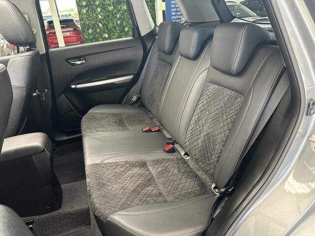 Suzuki VITARA 1.4 Boosterjet Style Hybride Allgrip [ ALL-SEASON BANDEN I 4x4 I PANORAMADAK ]