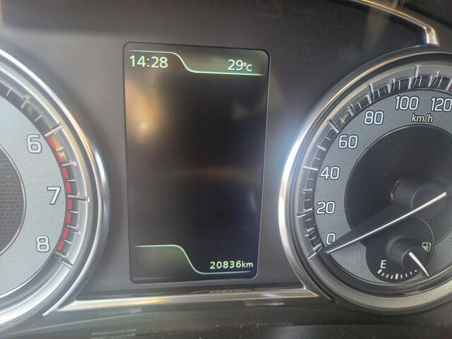 Suzuki VITARA 1.4 Boosterjet Style Rhino Edition Smart Hybrid + Panoramadak Rijklaar + Fabrieksgarantie Henk Jongen Auto's in Helmond, al 50 jaar service zoals 't hoort!