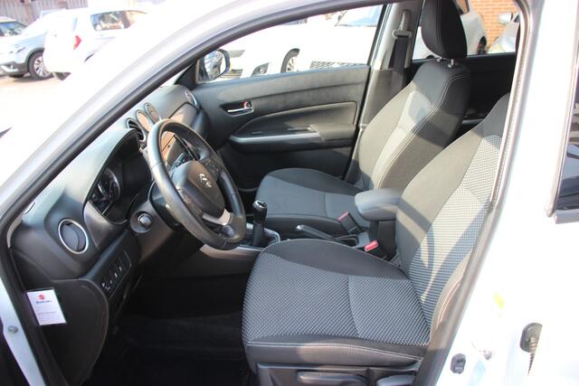Suzuki VITARA 1.0 Boosterjet Select | Navi | Cruise | Clima | Stoelverwarming |