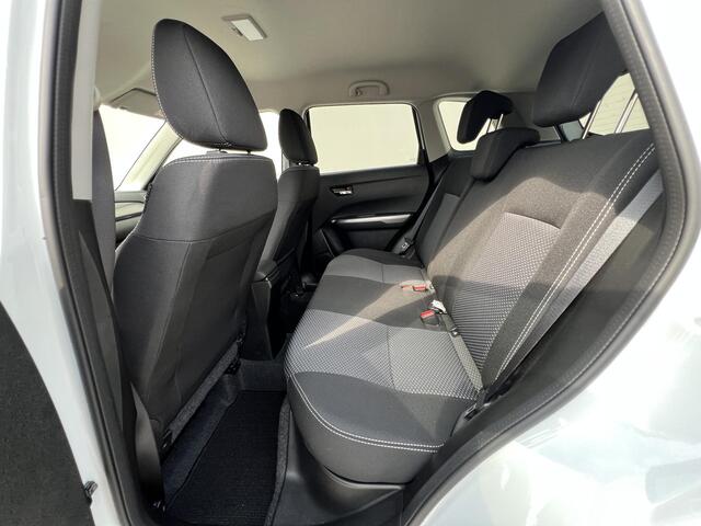 Suzuki VITARA 1.4 Boosterjet Smart Hybrid Select / Dealer onderhouden / Adapt. CC / Camera / Navigatie / DAB / Apple Carplay Android / 17" LM wielen & All Season banden /