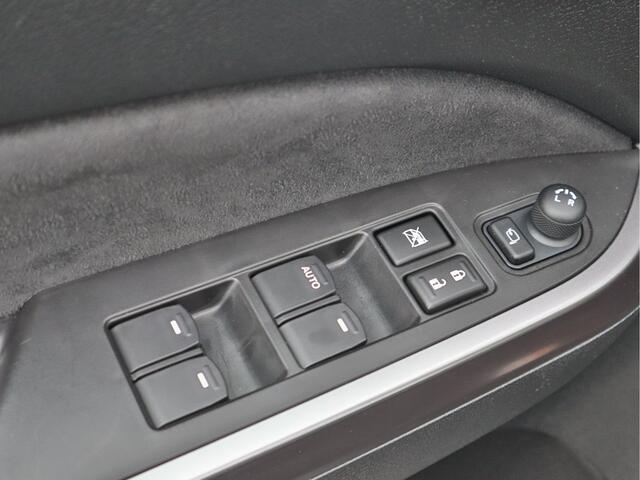 Suzuki VITARA 1.5 Hybrid Automaat Style Navigatie | Panoramadak | LED | All-Seasons