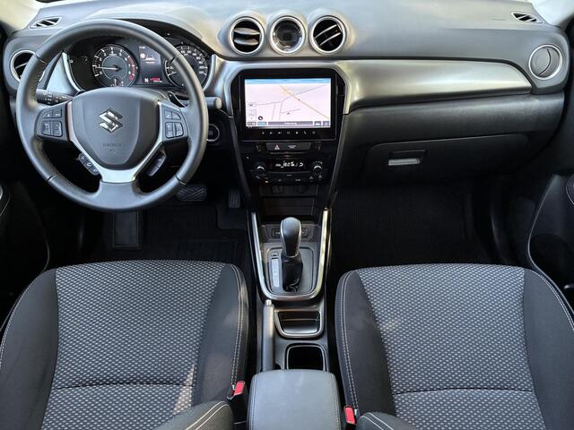 Suzuki VITARA 1.4 Boosterjet Smart Hybrid Select / 10 Jaar fabrieksgarantie mogelijk / Dealer onderhouden / Adaptieve Cruise Control / Camera / Navigatie / DAB / Apple Carplay/Android Auto / 17" LM wielen & All Season banden /