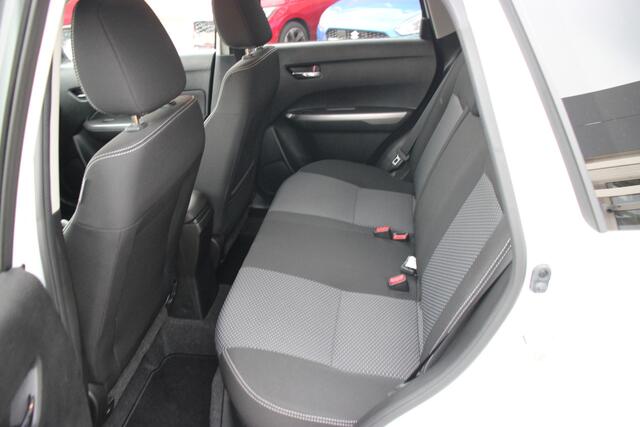 Suzuki VITARA 1.4 Boosterjet Select Hybrid Automaat | 1.500kg trekgewicht! | 10 jaar Garantie |