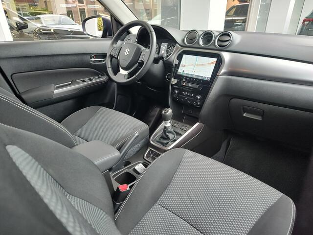 Suzuki VITARA 1.4 BOOSTERJET SELECT SMART HYBRID Trekhaak | Navigatie |