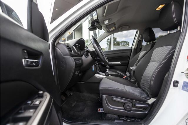 Suzuki VITARA 1.4 Boosterjet Select Smart Hybrid | Camera | Trekhaak | Carplay