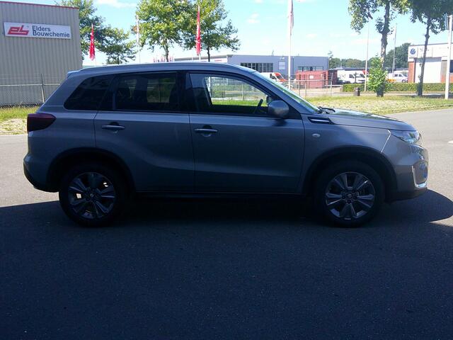 Suzuki VITARA 1.4 Boosterjet Select Smart Hybrid Staat in Hoogeveen