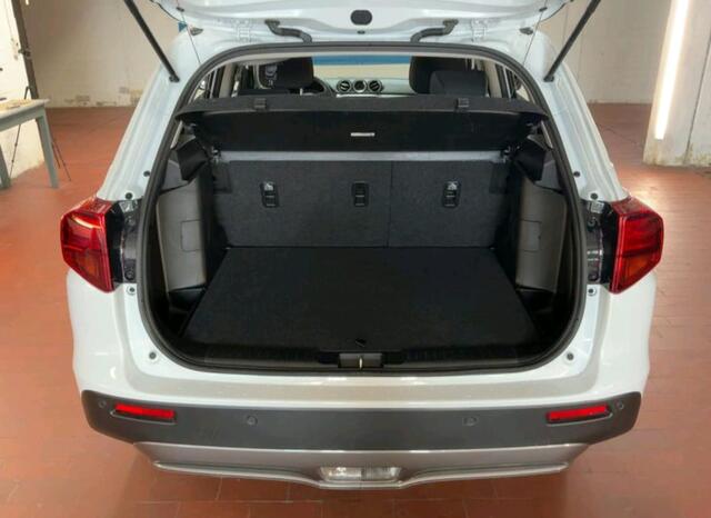 Suzuki VITARA 1.4 BOOSTERJET SMART HYBRID SELECT Keyless | Camera | Stoelverwarming | Navi