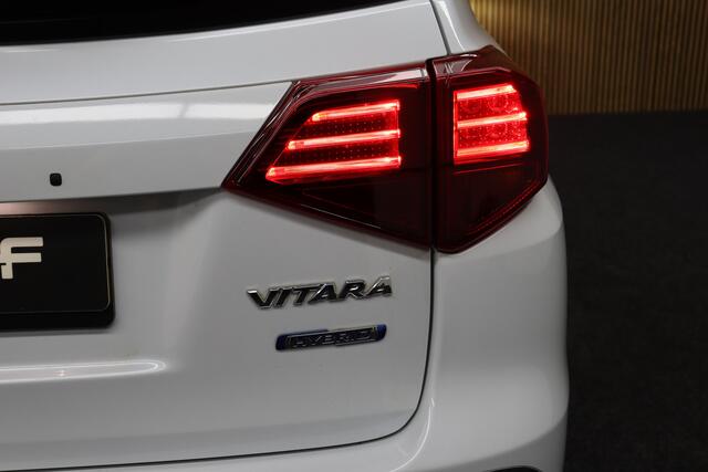 Suzuki VITARA 1.4 Boosterjet Style Smart Hybrid | Elek. Glazen Panoramadak | Leder-Alcantara | Adaptive-cruise | Camera | Clima | Parkeerhulp | Apple Carplay & Android Auto | Navigatie | Keyless | Stoelverwarming | Dodehoekdetectie