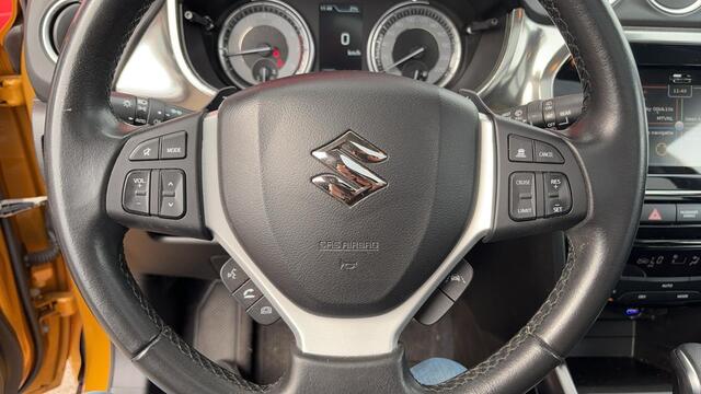 Suzuki VITARA 1.5 Hybrid Select AUTOMAAT / PANORAMADAK / LEDER-ALCANTARA / STOELVERW / FULL LED / CAMERA / CARPLAY / NAVI