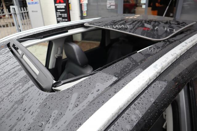 Suzuki VITARA 1.4 BoosterJet Stijl Automaat Trekhaak | Pano Dak | Carplay | Adaptive Cruise
