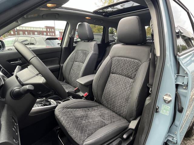 Suzuki VITARA 1.4 Boosterjet Smart Hybrid Style Automaat | €2.000,- voordeel | Meerdere kleuren leverbaar | Pano | Adapt. Cruise | Camera | Dodehoek | Rijstrook | Stoelverwarming | etc. etc.