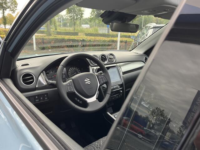 Suzuki VITARA 1.4 Boosterjet Smart Hybrid Style Automaat | €2.000,- voordeel | Meerdere kleuren leverbaar | Pano | Adapt. Cruise | Camera | Dodehoek | Rijstrook | Stoelverwarming | etc. etc.
