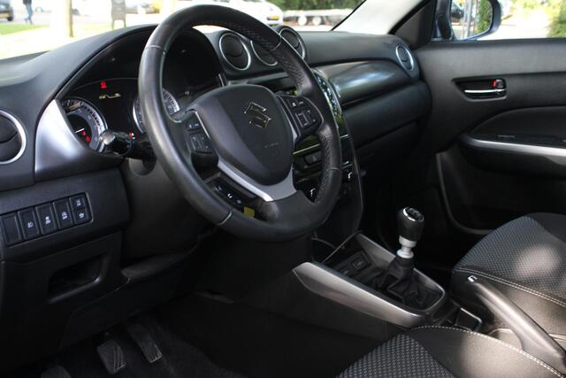 Suzuki VITARA 1.4 Boosterjet Style Smart Hybrid / CAMERA / APPLE CARPLAY / CRUISE