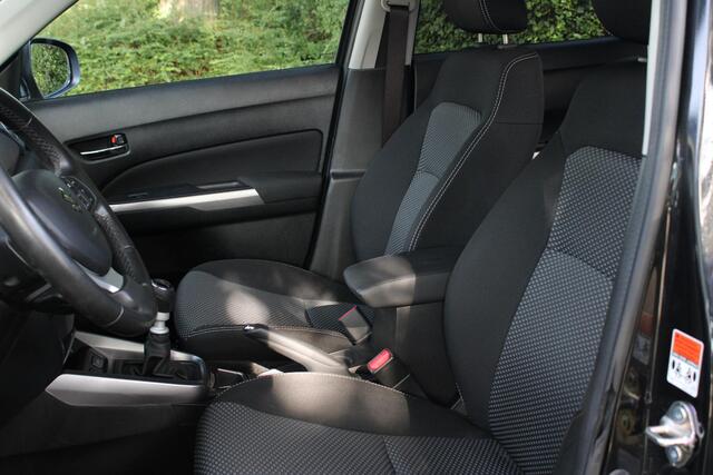 Suzuki VITARA 1.4 Boosterjet Style Smart Hybrid / CAMERA / APPLE CARPLAY / CRUISE