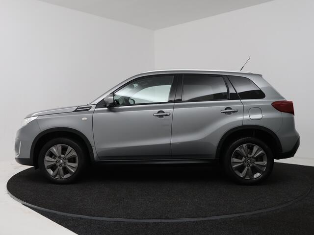 Suzuki VITARA 1.0 Boosterjet Select | Achteruitrijcamera | Bluetooth telefoonverbinding | Voorstoelen verwarmd |