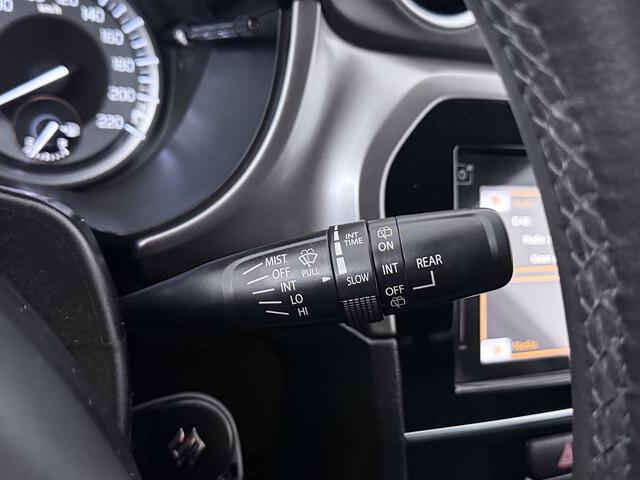 Suzuki VITARA 1.0 Boosterjet Select | Achteruitrijcamera | Bluetooth telefoonverbinding | Voorstoelen verwarmd |