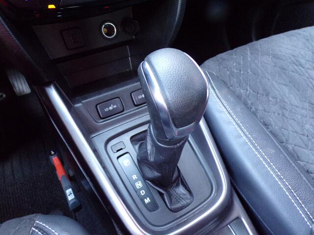 Suzuki VITARA 1.5 Hybrid Style Trekhaak Navi PDC Camera Stoelverw. NAP!!!