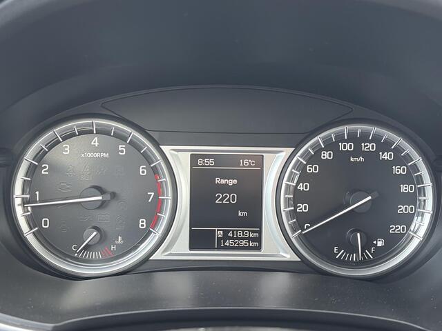 Suzuki VITARA 1.6 Experience **TREKHAAK/ STOELVERWARMING/ PARKEERCAMERA**