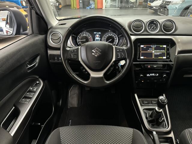 Suzuki VITARA 1.4 Boosterjet Select Hybride [ 17"inc ZWARTE VELGEN I CAMERA I NAVI I ADAPTIEVE CRUIS ]