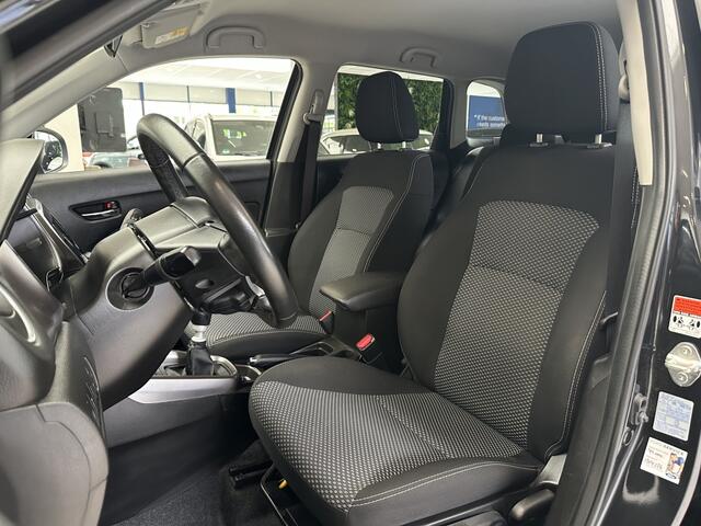 Suzuki VITARA 1.4 Boosterjet Select Hybride [ 17"inc ZWARTE VELGEN I CAMERA I NAVI I ADAPTIEVE CRUIS ]