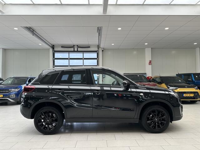Suzuki VITARA 1.4 Boosterjet Select Hybride [ 17"inc ZWARTE VELGEN I CAMERA I NAVI I ADAPTIEVE CRUIS ]