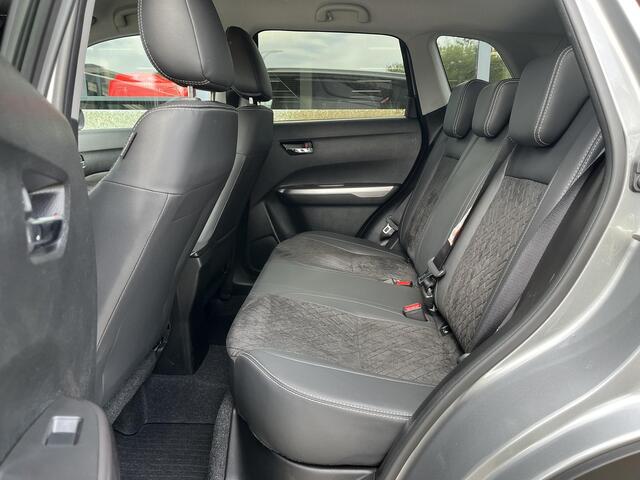 Suzuki VITARA 1.4 Boosterjet Style Smart Hybrid Automaat | 1500 kg trekgewicht | NL- auto | lage km- stand |