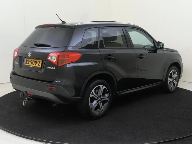 Suzuki VITARA 1.6 High Executive | Navigatie| Panoramadak| Cruise Control |TREKHAAK 1200 kg | Stoelverwarming