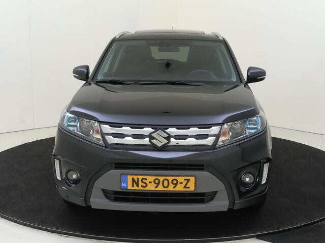 Suzuki VITARA 1.6 High Executive | Navigatie| Panoramadak| Cruise Control |TREKHAAK 1200 kg | Stoelverwarming