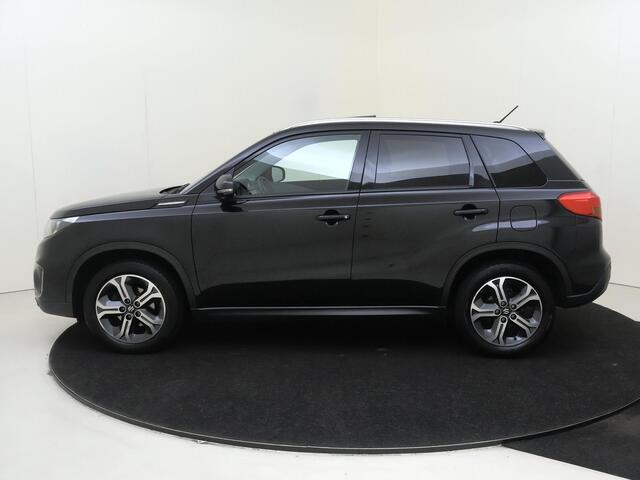 Suzuki VITARA 1.6 High Executive | Navigatie| Panoramadak| Cruise Control |TREKHAAK 1200 kg | Stoelverwarming