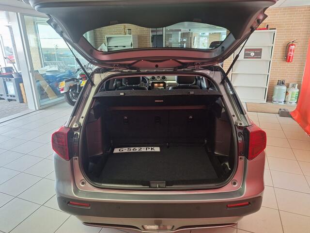 Suzuki VITARA 1.0 B.jet Stijl, elektr. Panorama dak, Navigatie, Trekhaak