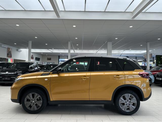 Suzuki VITARA 1.4 Boosterjet Hybride Select [ CAMERA I ADAPTIEVE CRUIS I STOELVERWARMING ]