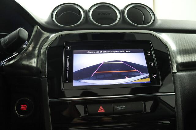 Suzuki VITARA 1.4 Boosterjet Style Smart Hybrid | Climate control | Cruise control adaptive | Navigatie | Apple car play, Android auto | Stoelverwarming | Trekhaak | Panoramadak |