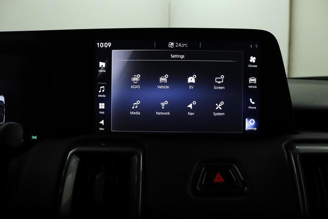 Suzuki VITARA e Select 49 kWh | Climate control | Cruise control adaptive| Navigatie | Keyless start & Entry | Apple carplay, Android auto | USB A en C aansluiting |