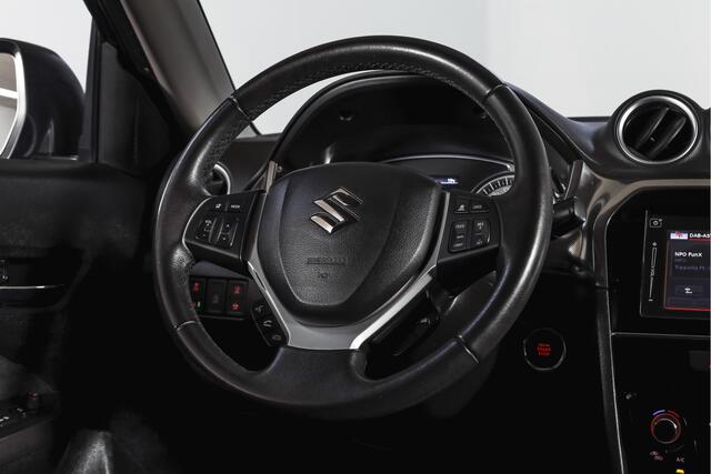 Suzuki VITARA 1.4 Boosterjet 140 PK Stijl Org. NL. | Afn. Trekhaak | Adapt. Cruise | Stoelverw. | PDC | Camera | NAV + App. Connect | ECC | LM 17" | – foto 9