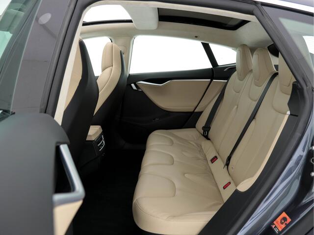 Tesla MODEL S 235 kw Base Premium-Pack Sound-Studio-Pack [ 3-Fase ] (INCL-BTW) *PANO | NAPPA-VOLLEDER | FULL-LED | NAVI-FULLMAP | SURROUND-VIEW | KEYLESS | AUTO-PILOT | LANE-ASSIST | DAB | VIRTUAL-COCKPIT | SPORT-SEATS | 19"ALU*