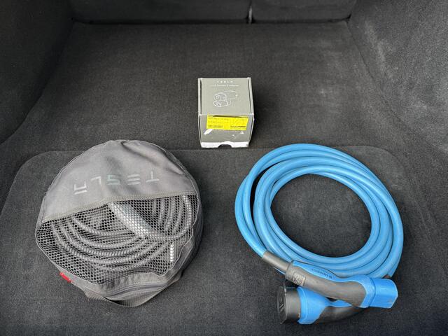 Tesla MODEL S 75D Base | Autopilot | Panorama | CCS Upgrade |