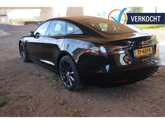 Tesla MODEL S 75D met twee sets velgen