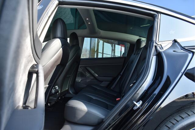 Tesla Model 3 *INCL-BTW* Long Range AWD, Panoramadak, 19" Performance Velgen, Leder, 360 Camera
