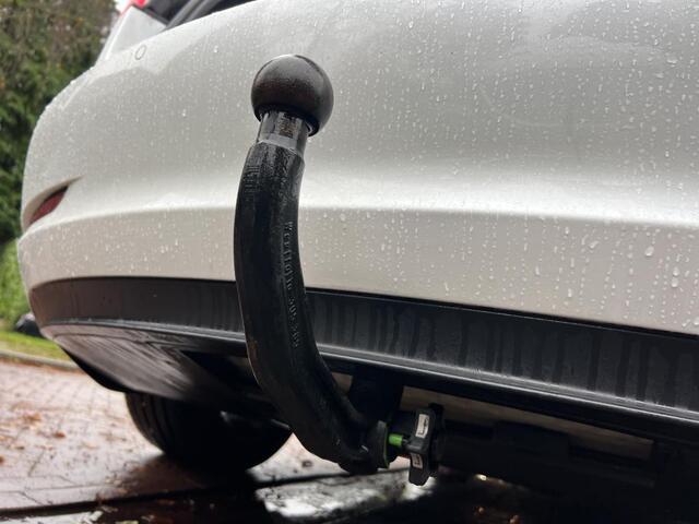 Tesla Model 3 Long Range AWD 75 kWh 351PK Autopilot FSD Comp Trekhaak Leder Camera Panodak