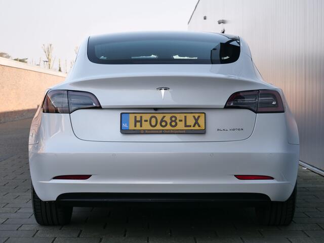 Tesla Model 3 Long Range AWD 75 kWh 351pk Automaat Autopilot / Leder / Navigatie
