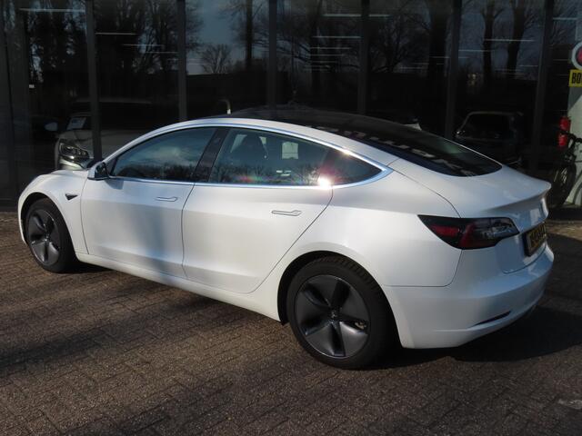 Tesla Model 3 Standard RWD Plus 60 kWh