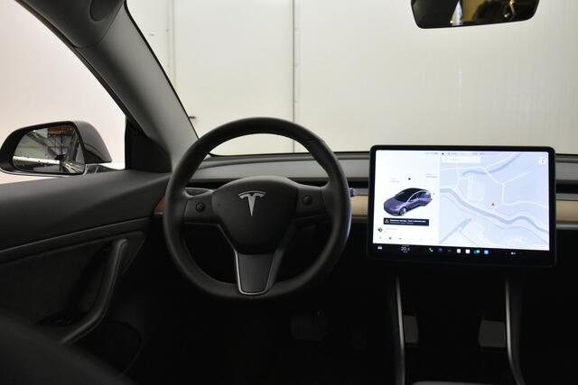 Tesla Model 3 Standard RWD Plus 60 kWh 19" Autopilot FSD Comp Camera Panodak Leder