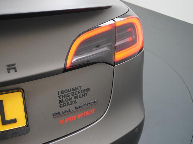 Tesla Model 3 Performance AWD 75kWh 513PK 0-100kmh in 3,4 sec. Leder Adap.Cruise Autopilot Keyless Lmv 20" Camera's Stoelverw. Panodak Performance pakket Premium Audio Dodehoek detector Wifi Led Navi Ecc Bluetooth Voorzien van wrap 1e Eigenaar Origineel Nederlandse Aut