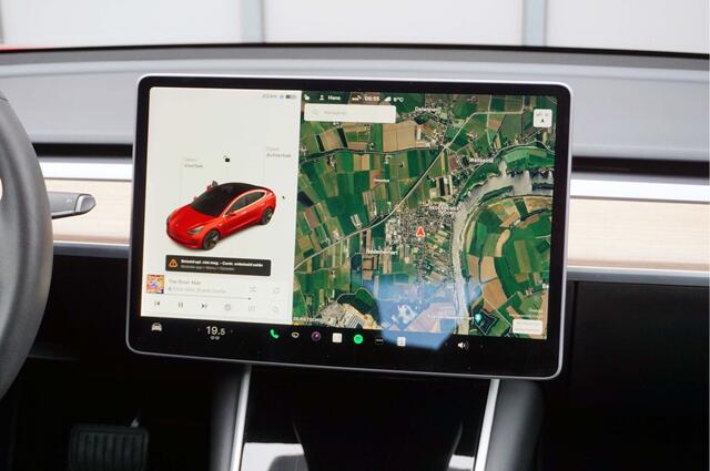 Tesla Model 3 Long Range AWD 75kWh Autopilot