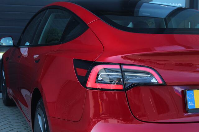 Tesla Model 3 Long Range AWD 75 kWh | AutoPilot 3.0 |