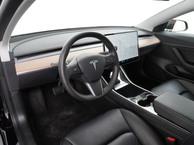 Tesla Model 3 2020! RWD SR+ 60kWh 325PK FSD-3 Computer AutoPilot Leder PanoDak Adaptive-Cruise Lmv 18" Camera's Elektr.-Stuur+Stoelen+Spiegels+Geheugen+Easy-Entry+Verwarmde stoelen Park assistent PDC WIFI Lane-Assist Speed-Assist Navi LED Comfortstoelen ACC DAB Voorver