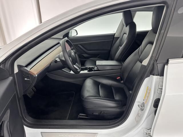 Tesla Model 3 Standard RWD Plus 60 kWh [ 3-Fase ] (INCL-BTW) Aut. *PANO | AUTO-PILOT | NAPPA-LEATHER | KEYLESS | FULL-LED | MEMORY-PACK | SURROUND-VIEW | DAB | CARPLAY | DIGI-COCKPIT | LANE-ASSIST | COMFORT-SEATS | 19"ALU*